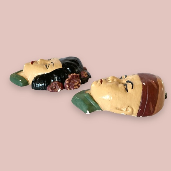 Vintage Hand Painted Male & Female Asian Chalkware Faces Wall Hangings Set of 2 - Picture 4 of 9